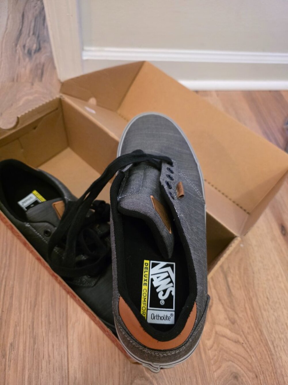 Vans Atwood Deluxe Gray Sneakers Ortholite Comfort Shoes Men's Size 13 NWOT - Picture 2 of 5